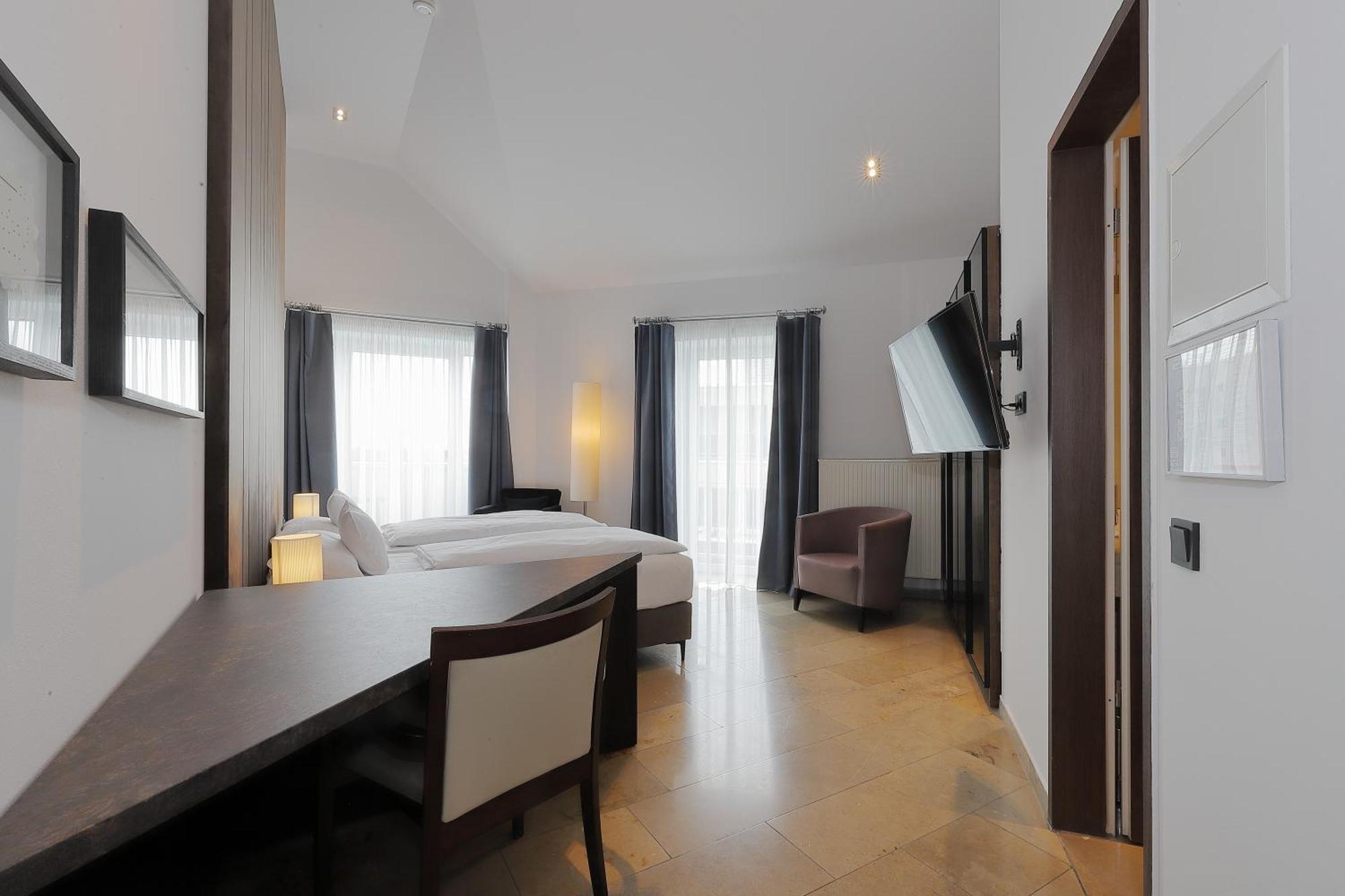 Devin Art Hotel Düsseldorf Exterior foto